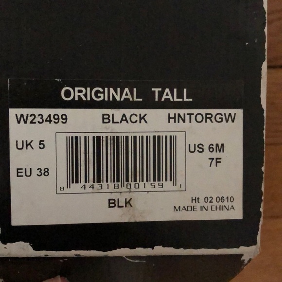 Hunter Matte Black Tall Classic Rain Boots size 7 - Picture 10 of 12